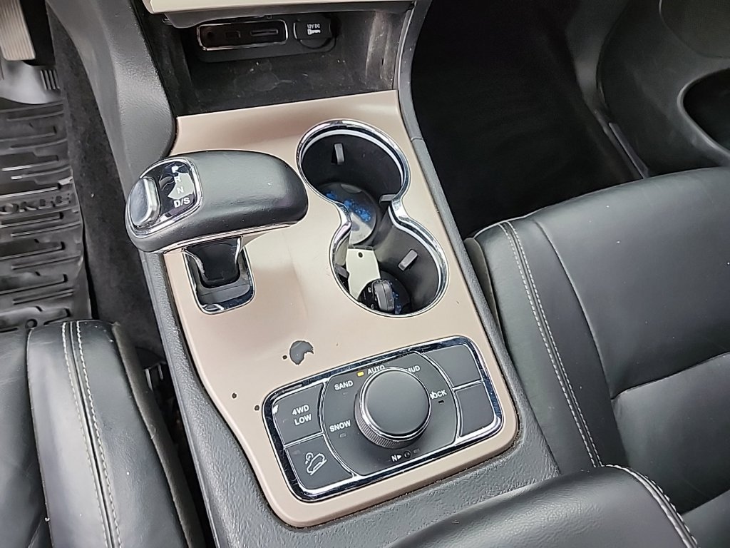 Used 2014 Jeep Grand Cherokee Limited AWD/4WD image 18