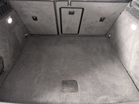 Used 2018 Audi Q3 2.0T Premium image 26