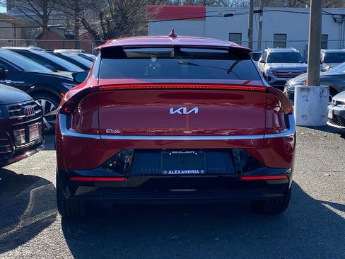 Used 2022 Kia EV6 Wind image 4