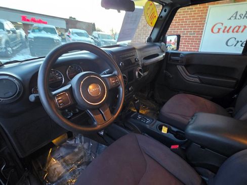 Used 2013 Jeep Wrangler Sport image 13