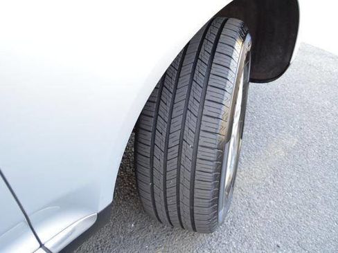 Used 2009 Volkswagen Touareg VR6 image 49