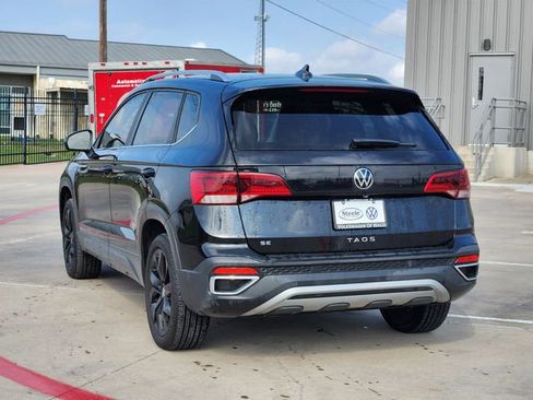 New 2024 Volkswagen Taos SE image 4