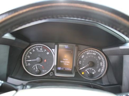 Used 2022 Toyota Tacoma TRD Sport w/ TRD Premium Sport Package RWD image 27