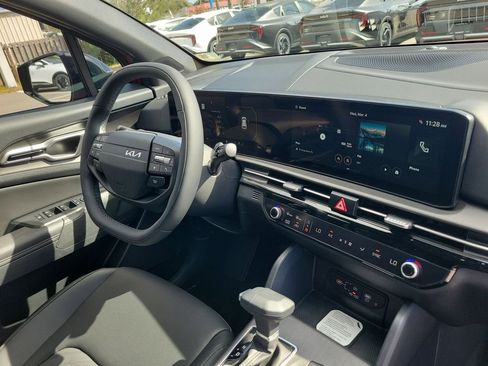 New 2026 Kia Sportage X-Line image 8