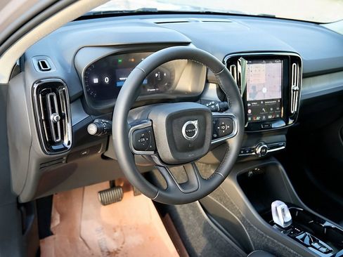 New 2026 Volvo XC40 B5 Plus w/ Protection Package Premier image 14