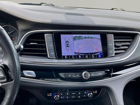 Used 2023 Buick Enclave Avenir w/ Avenir Technology Package AWD/4WD image 21