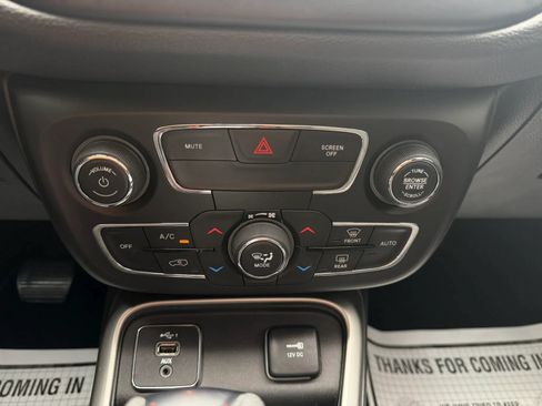 Used 2021 Jeep Compass Sport FWD image 27