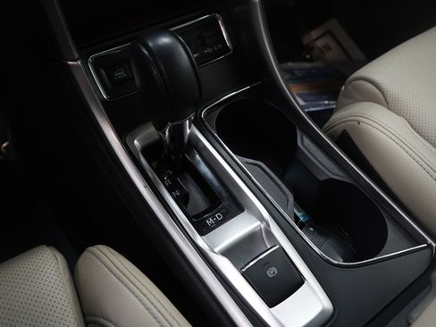 Used 2019 Subaru Ascent Limited image 20