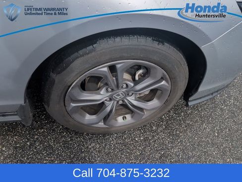 Used 2023 Honda Accord EX image 9
