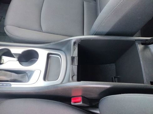 Used 2018 Chevrolet Malibu LS image 27