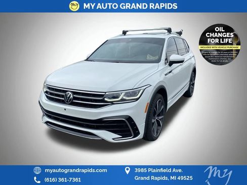 Used 2023 Volkswagen Tiguan SEL R-Line AWD/4WD image 3