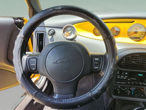 Used 2000 Plymouth Prowler RWD image 10