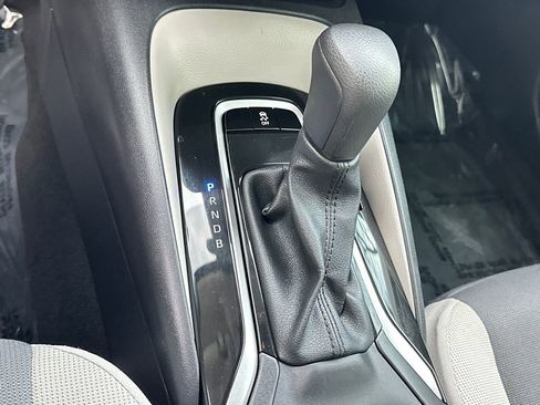 Used 2025 Toyota Corolla LE image 25