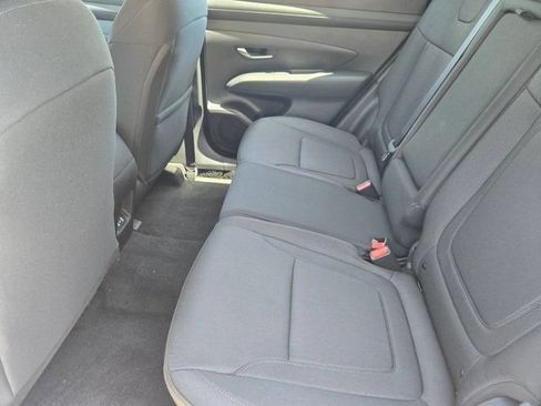Certified 2025 Hyundai Tucson SE FWD image 20