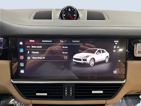 Used 2023 Porsche Cayenne S AWD/4WD image 23