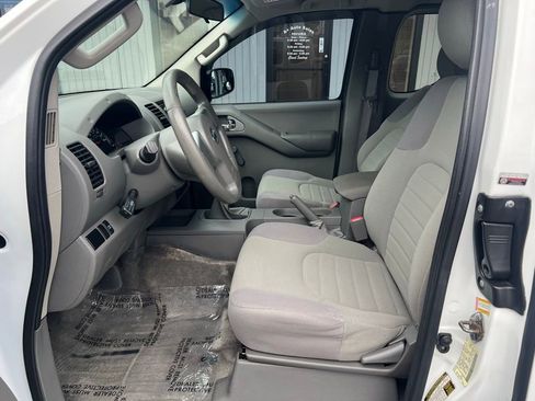 Used 2013 Nissan Frontier S w/ S Preferred Pkg RWD image 14
