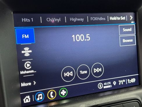 Used 2024 GMC Terrain SLT image 17