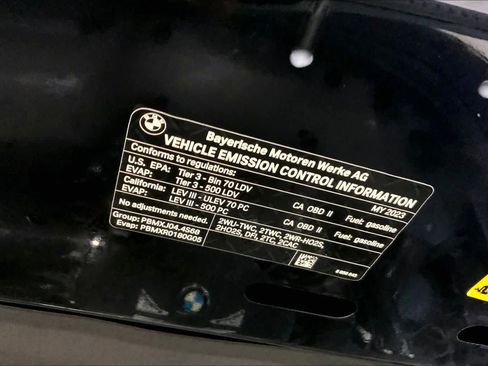 Certified 2023 BMW 760i xDrive image 32