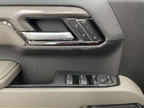 New 2026 Chevrolet Silverado 1500 ZR2 image 12