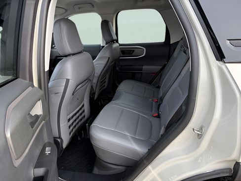 Used 2025 Ford Bronco Sport Badlands AWD/4WD image 5