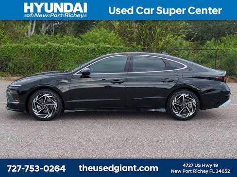 Used 2024 Hyundai Sonata SEL w/ Convenience Package FWD image 2