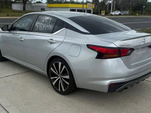 Used 2022 Nissan Altima 2.5 SR image 3