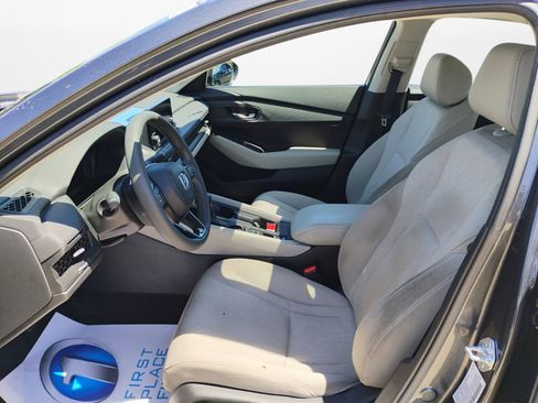 Certified 2023 Honda Accord EX image 9