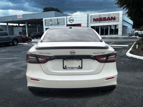 Used 2023 Nissan Maxima SR w/ Sport Mat Group image 7