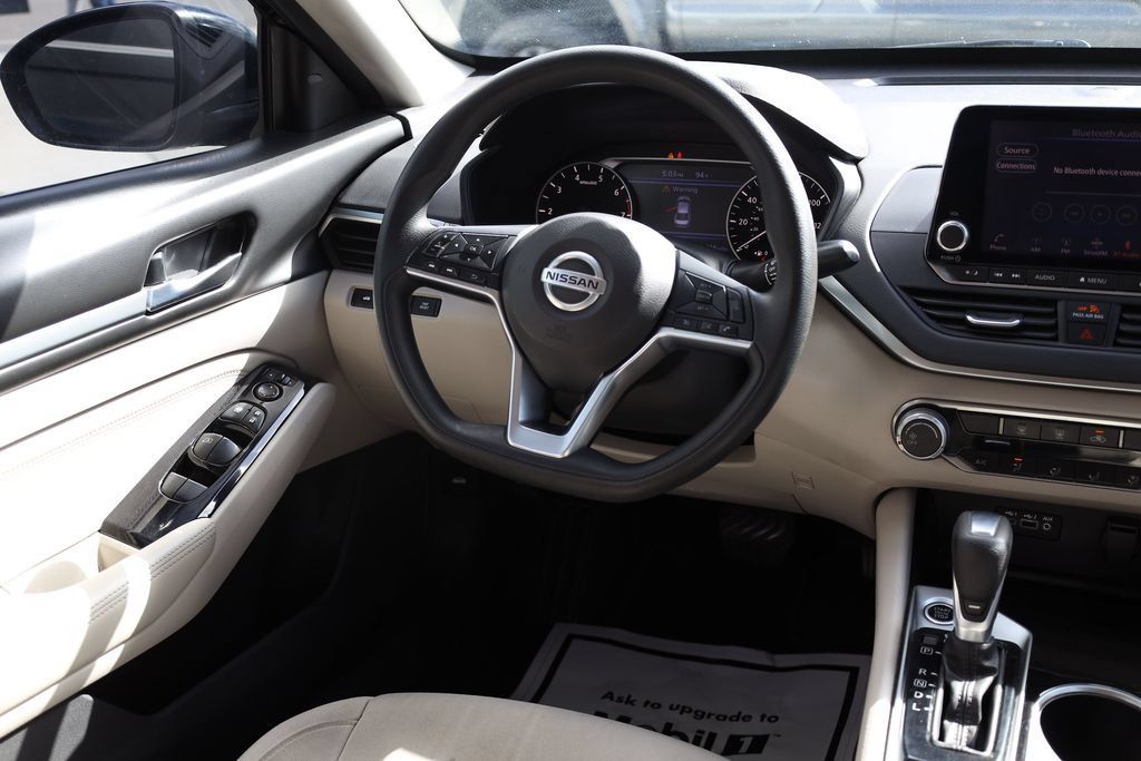 Used 2021 Nissan Altima 2.5 SV FWD image 21