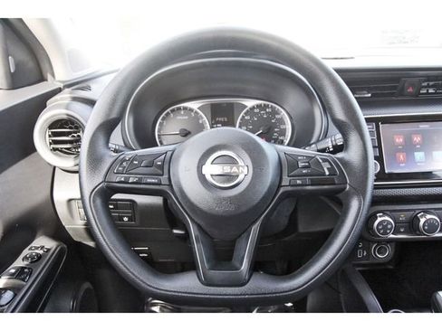 Used 2024 Nissan Kicks S image 14
