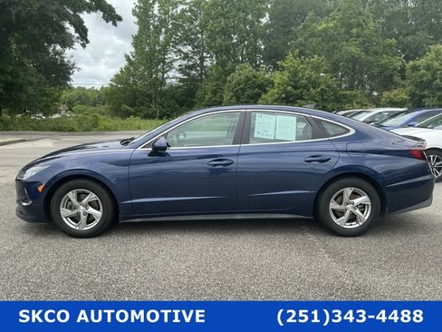 Used 2021 Hyundai Sonata SE FWD image 2