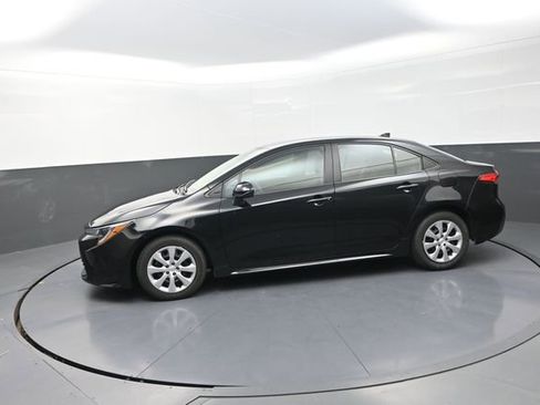 Used 2024 Toyota Corolla LE image 52