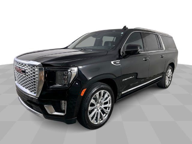 Used 2024 GMC Yukon XL Denali w/ Advanced Technology Package AWD/4WD image 4