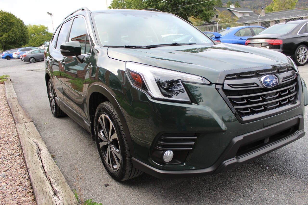 Used 2023 Subaru Forester Limited AWD/4WD image 5