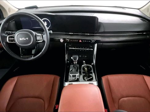 Used 2024 Kia Carnival SX image 7