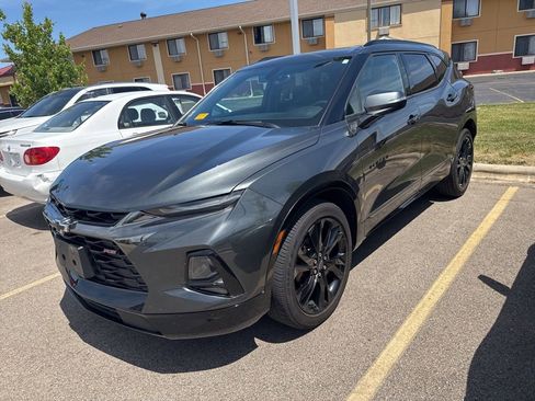 Used 2019 Chevrolet Blazer RS w/ Sun and Wheels Package AWD/4WD image 3