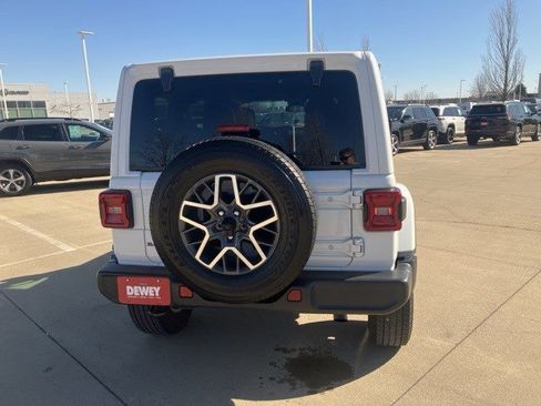 Certified 2025 Jeep Wrangler Sahara image 7