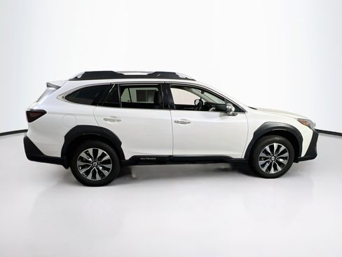 Used 2024 Subaru Outback Touring AWD/4WD image 4