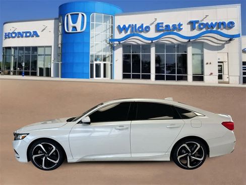 Used 2020 Honda Accord Sport image 5
