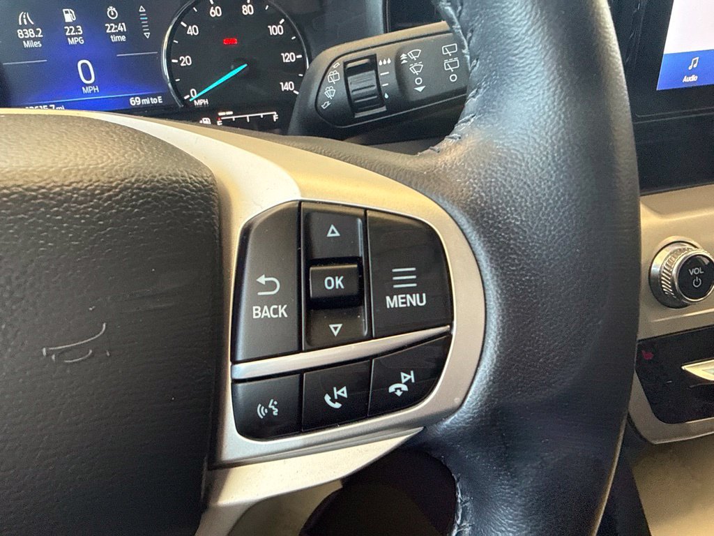 Used 2023 Ford Explorer XLT AWD/4WD image 19