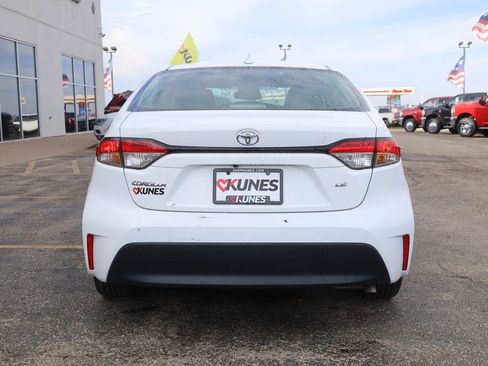 Used 2024 Toyota Corolla LE image 7