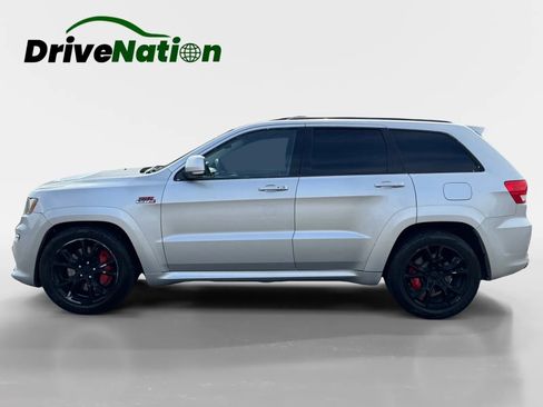 Used 2012 Jeep Grand Cherokee SRT8 w/ Luxury Group II image 8