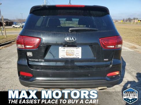 Used 2020 Kia Sorento LX w/ LX I4 Convenience Package image 4