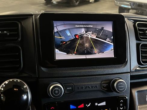 Used 2025 RAM ProMaster 2500 w/ Convenience Group image 13