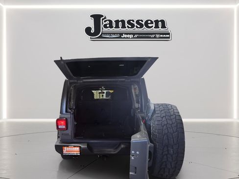 Used 2019 Jeep Wrangler Unlimited Sport S image 5
