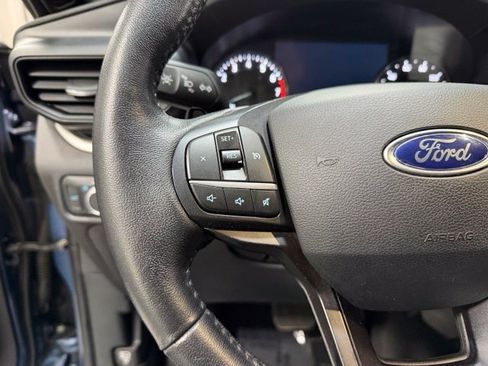 Used 2020 Ford Explorer XLT AWD/4WD image 18