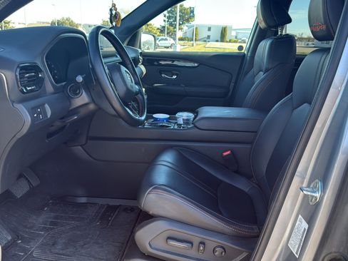 Certified 2025 Honda Pilot TrailSport image 19