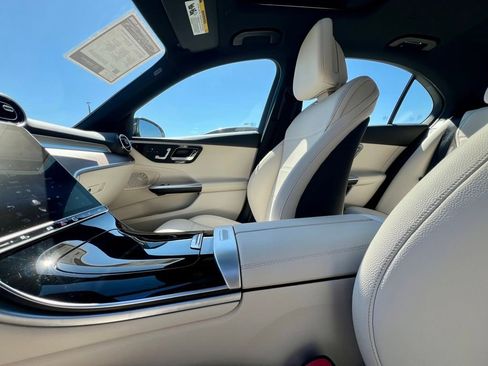 Certified 2023 Mercedes-Benz C 300 4MATIC Sedan image 19