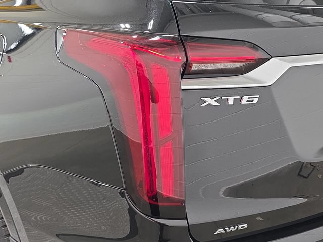 Certified 2024 Cadillac XT6 Premium Luxury w/ LPO, Floor Liner Package AWD/4WD image 31