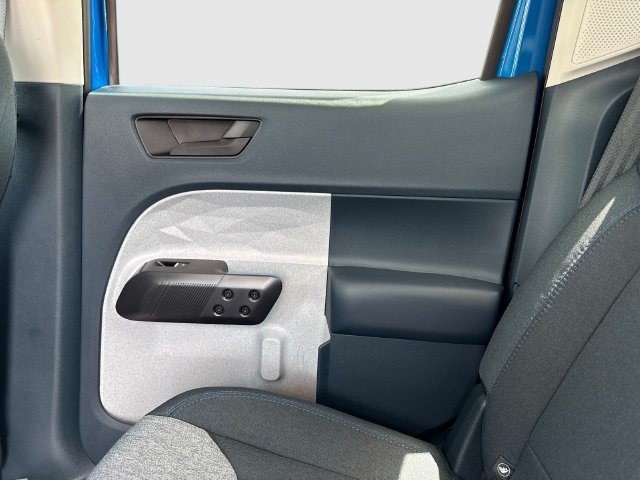 New 2026 Ford Maverick XLT w/ XLT Luxury Package FWD image 16